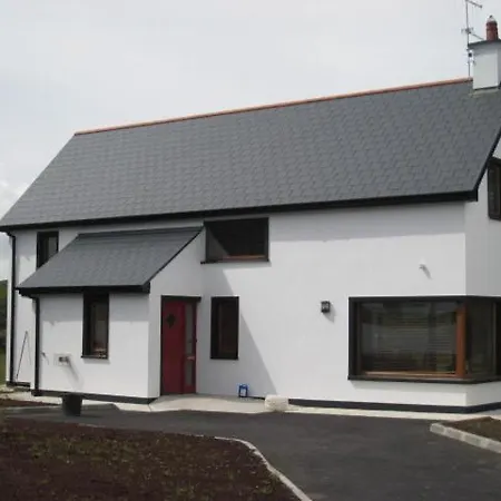Sam Maguire Holiday Homes 펜션